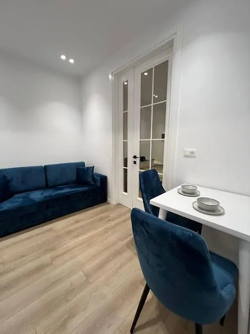 Peaceful Apartment Ish-Blloku Area Tirana